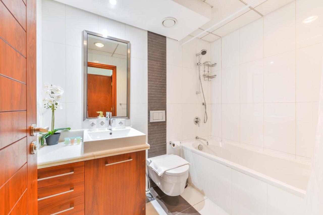 Super Deal! - 1Br Downtown Blvd Near Burj Khalifa & Mall دبي المظهر الخارجي الصورة